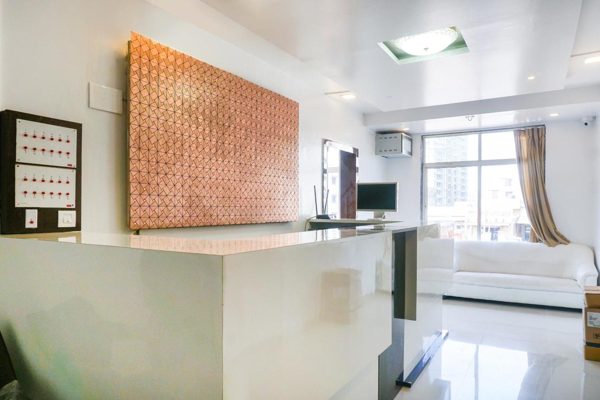 Phursungi Hotel O Nitya Executive מראה חיצוני תמונה